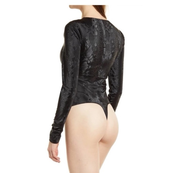 Good American Tops - Black Snakeskin Long Sleeve Bodysuit